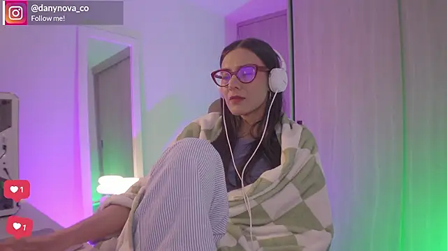 DanyNova_Co's cam snapshot