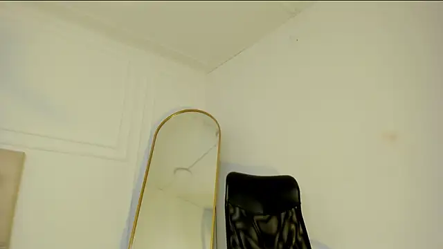 nicolvibes_212's cam snapshot