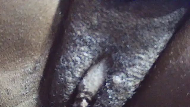 Minenhle-2001's cam snapshot