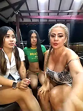 l0lita_emi live sex cam