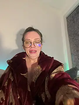 FemDom_RubyKnightXXO's cam snapshot