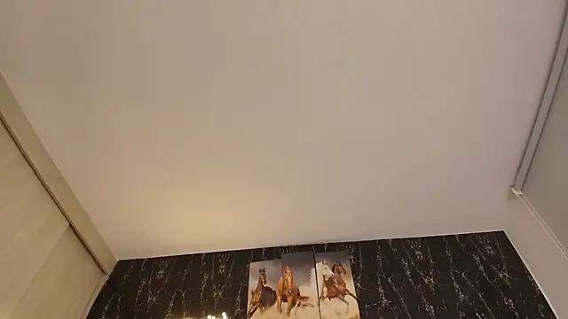 Cutetitslatin live sex cam