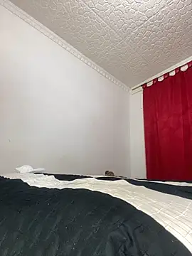 sweetsarabig22cm live sex cam