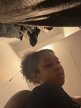 Your_Paris live sex cam