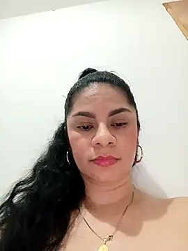 luna_pinky live sex cam