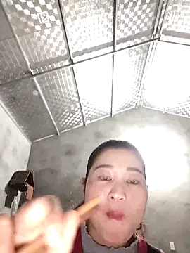 Qoine392's cam snapshot