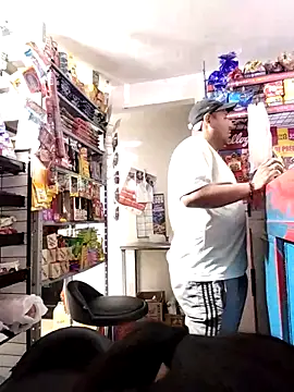 SexyandnaughtyLatinos's cam snapshot