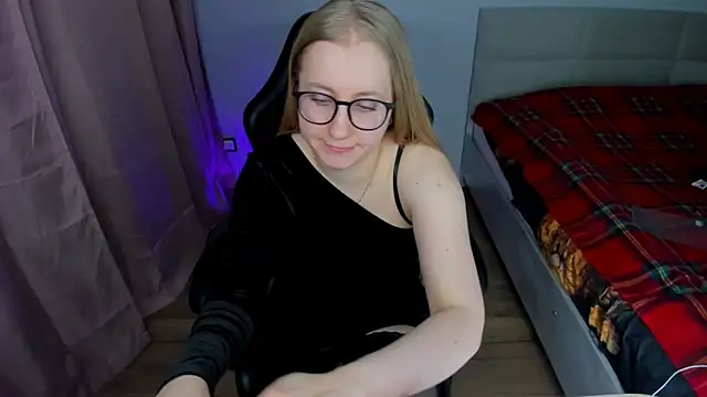 MilanaJune's cam snapshot