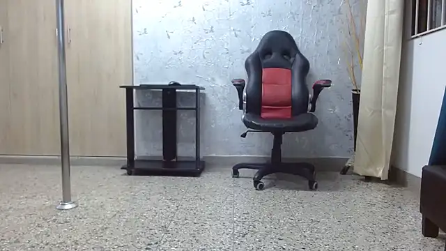 PaulinaRubio_'s cam snapshot