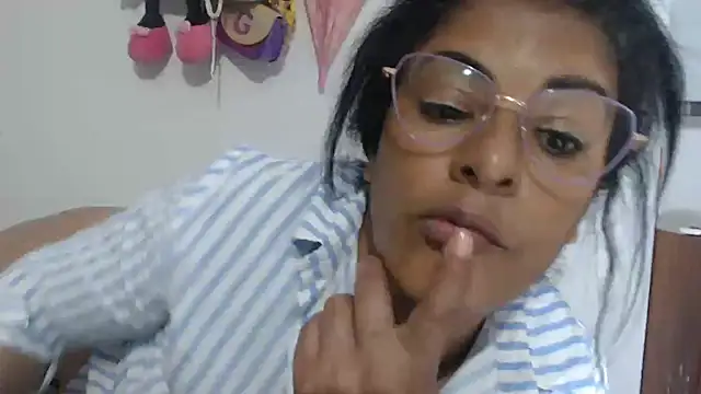 kateleyagrey's cam snapshot