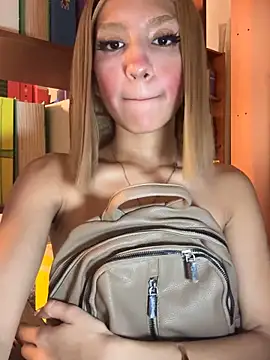 SweetBunnyGF live sex cam