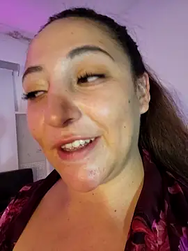 VickyHoult live sex cam