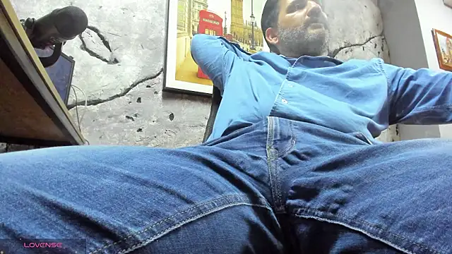 Maxi_thebig_daddy live sex cam