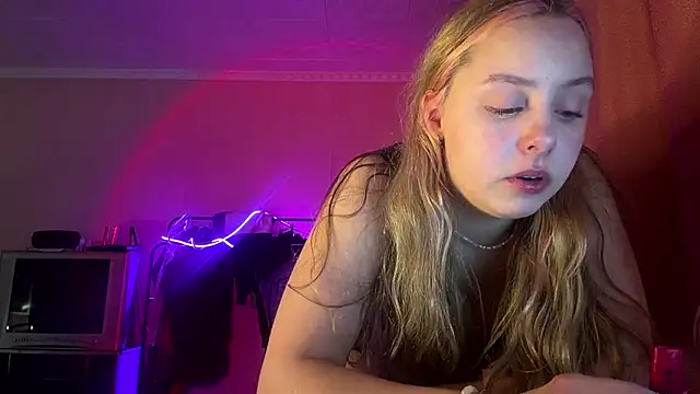 ZoraDearmon's cam snapshot