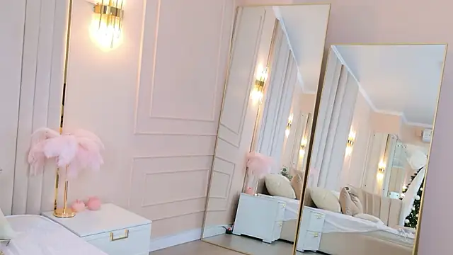 MarybethSnow's cam snapshot