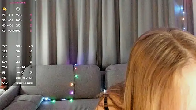 VoidElaris's cam snapshot