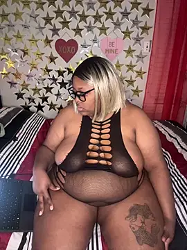 Chocolatebunnyxx96's cam snapshot