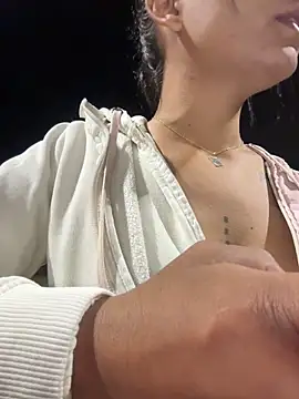 J_loren's cam snapshot