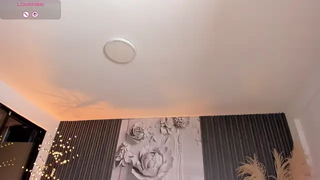 ShaniaDaniels's cam snapshot