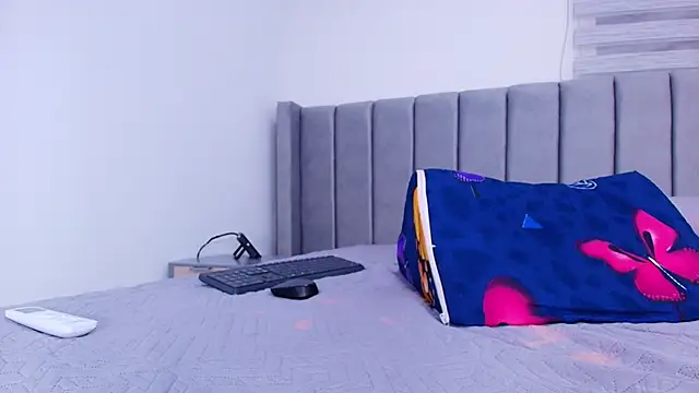 carol_juicyy live sex cam