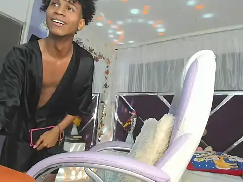 Santy_bigcock_01 live sex cam