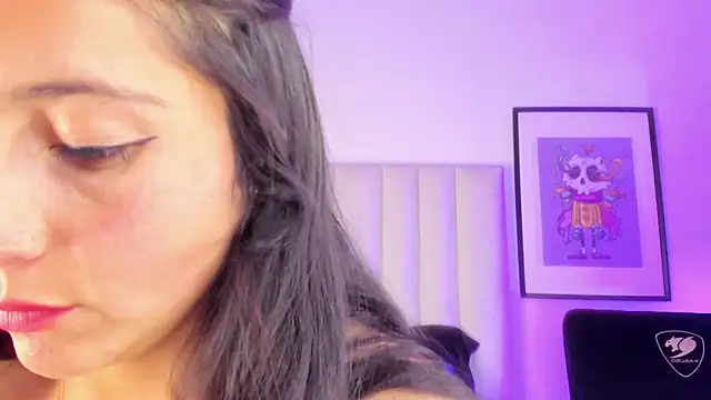 Mara_Wolf01 live sex cam