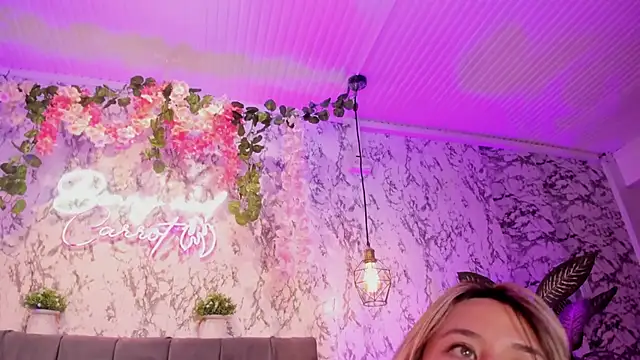 Bonny_and_carrot's cam snapshot