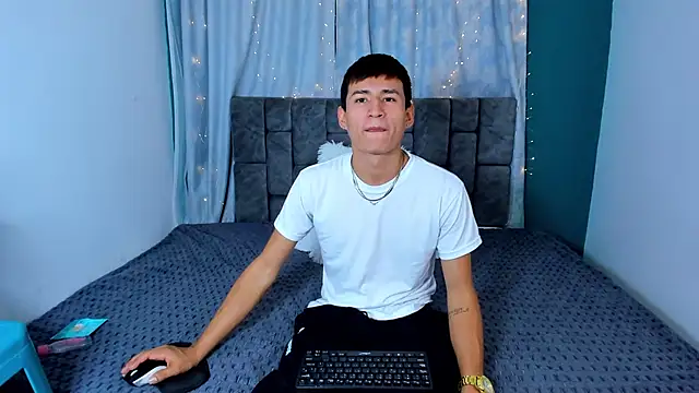 Nicolas_Torres_ live sex cam