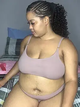 sexytinashe21's cam snapshot