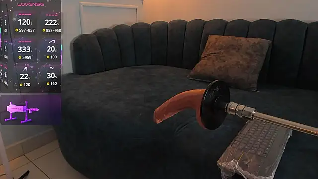 Jazmiinee's cam snapshot