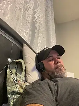 Cristian-Brayan's cam snapshot