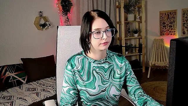 ElenaSomerhalder live sex cam