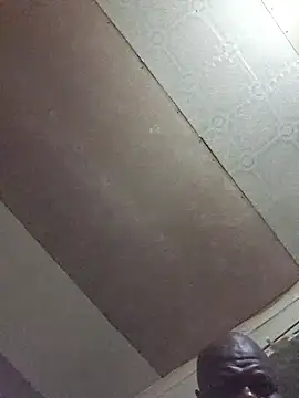 yourburget's cam snapshot