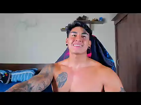 TAYLOR_MCLANE1's cam snapshot