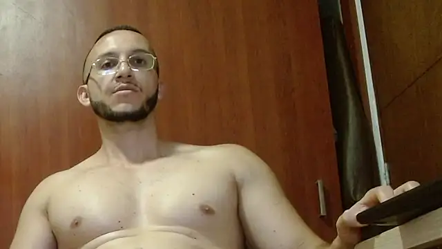 MarcusMilarc's cam snapshot