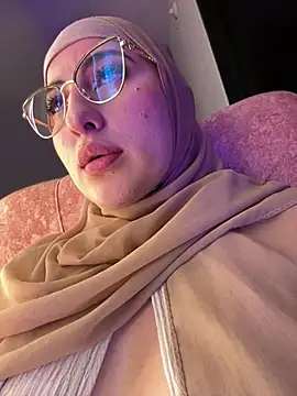 Badra_Abaid's cam snapshot