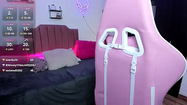 Nina_curves's cam snapshot