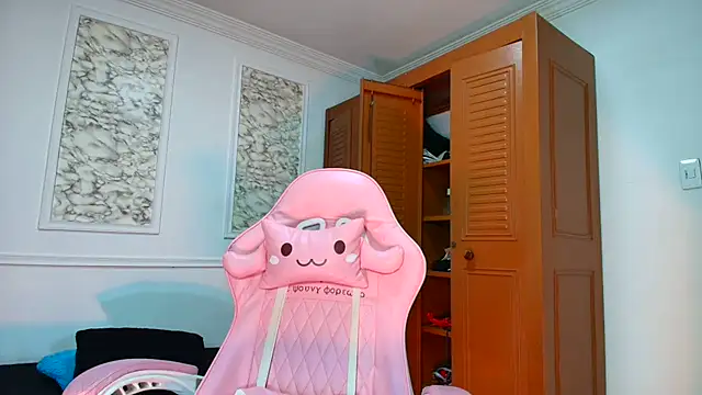 Danella_houston's cam snapshot