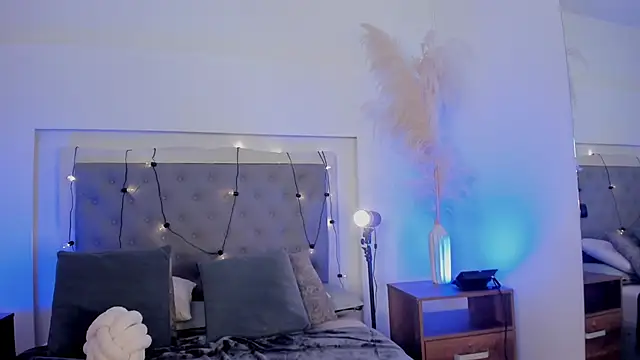 lea_walkerr's cam snapshot