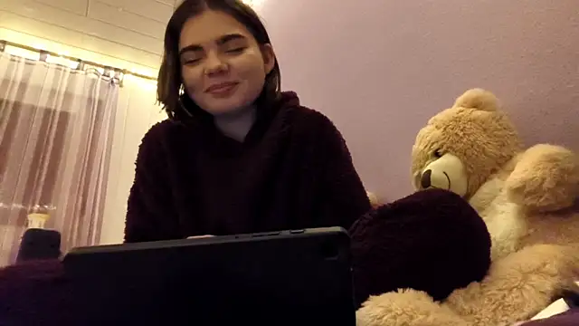 Mona_Slearys's cam snapshot