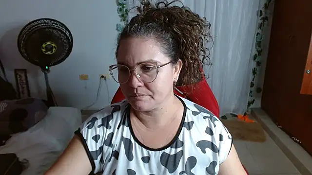 helenca43's cam snapshot