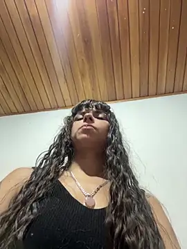 VioletaSubmissive live sex cam