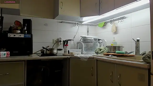 Charlotte_wow's cam snapshot