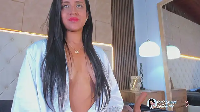 Camiila_rosse's cam snapshot