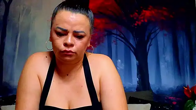 ElizabethEven's cam snapshot