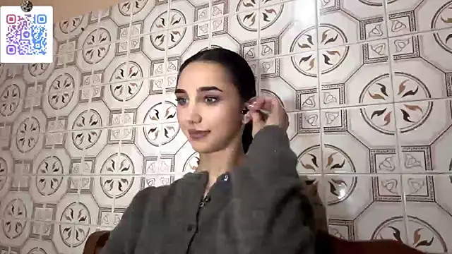 LinaMour's cam snapshot