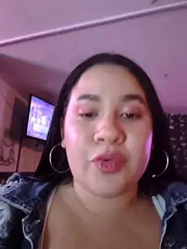 Kendra-daring live sex cam