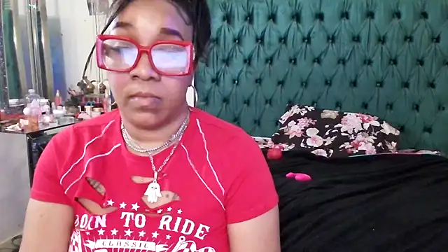 mzpretty444 live sex cam