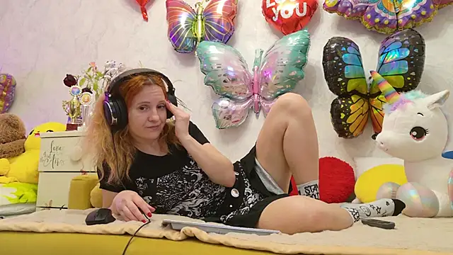 SimaGoldy live sex cam