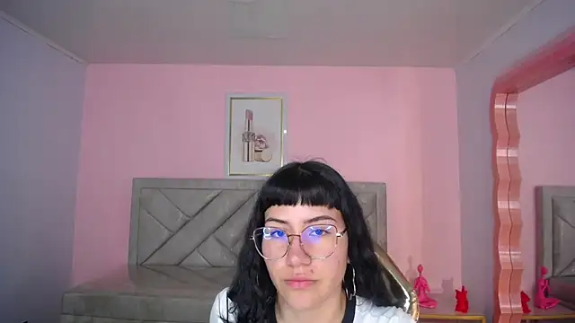 luciana_ch_2's cam snapshot